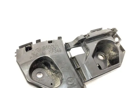 Mazda CX-30 Front bumper mounting bracket DGH9500U1