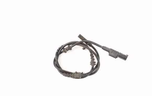 Mercedes-Benz GLA W156 X156 ABS brake wheel speed sensor A2465402510