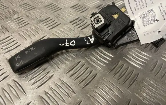Audi A3 S3 8P Indicator stalk