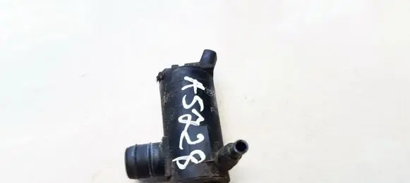 Chevrolet Tacuma Windscreen/windshield washer pump 5H18