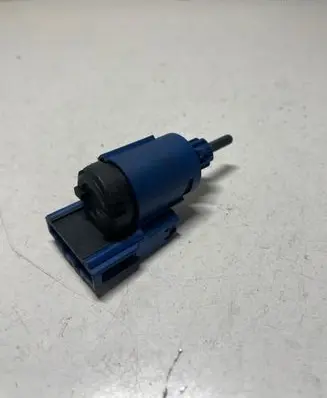 Skoda Fabia Mk1 (6Y) Clutch pedal sensor 1J0927189E 19322002