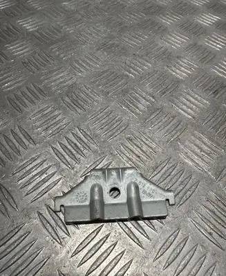 Battery bracket