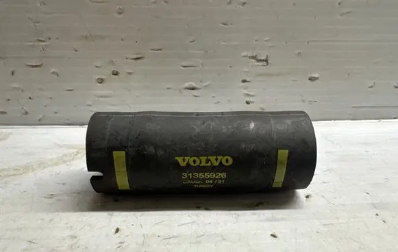 Volvo XC90 Fuel tank filler neck pipe 31355926