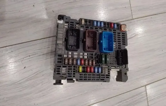Citroen C4 Grand Picasso BSM Control unit 9807427980