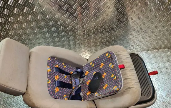 Rear seat