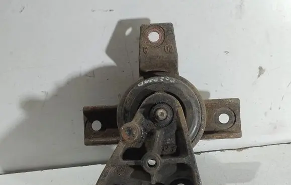 Hyundai Santa Fe Engine mount vacuum valve 