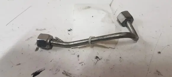 Opel Insignia A Fuel injector supply line/pipe 