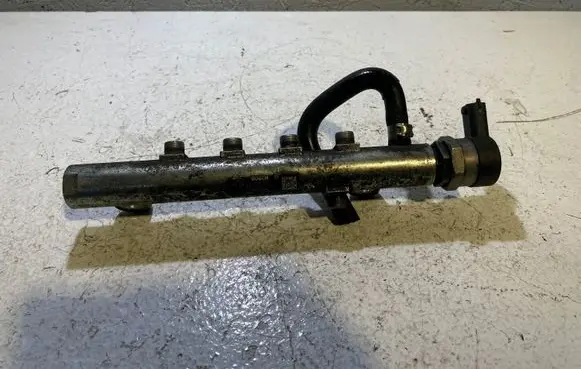 Opel Vectra C Fuel main line pipe 55200251 051332