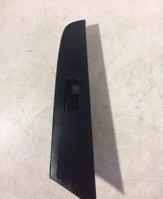 Mazda 3 I Electric window control switch 03123120