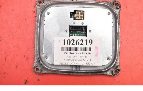 Audi A4 S4 B8 8K Voltage converter/converter module 1307329218