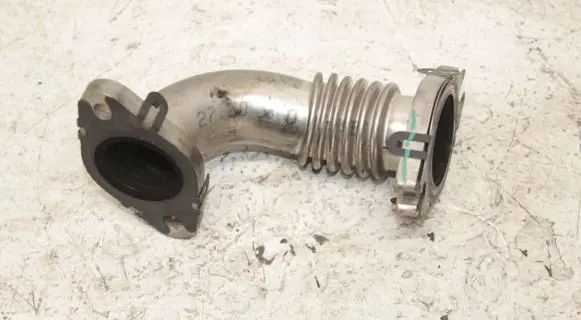 Ford Kuga II EGR valve line/pipe/hose 84715F01