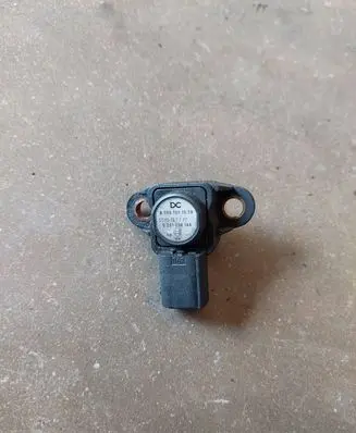 Mercedes-Benz C W204 Air pressure sensor A0061531528