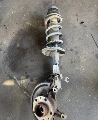 Renault Express Front shock absorber/damper 543023778R