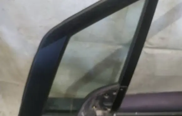 Mercedes-Benz A W168 Front door vent window glass four-door AS2