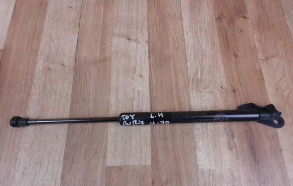 Toyota Auris E180 Tailgate/trunk strut/damper 6896002170