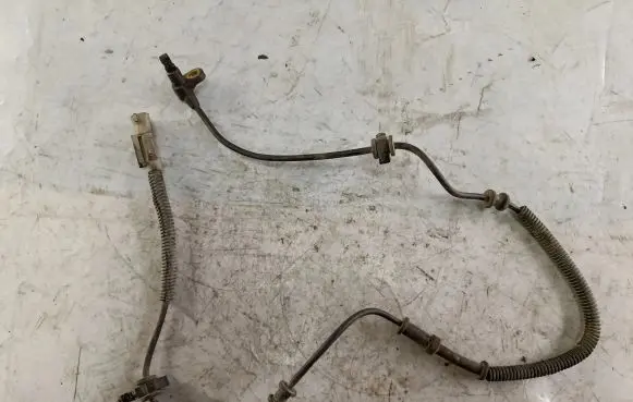 Jeep Grand Cherokee (WK) ABS brake wheel speed sensor
