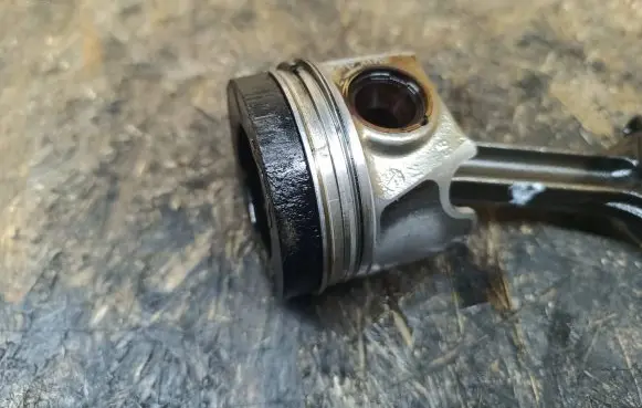 Volkswagen Golf VII Piston 03N023A CUN