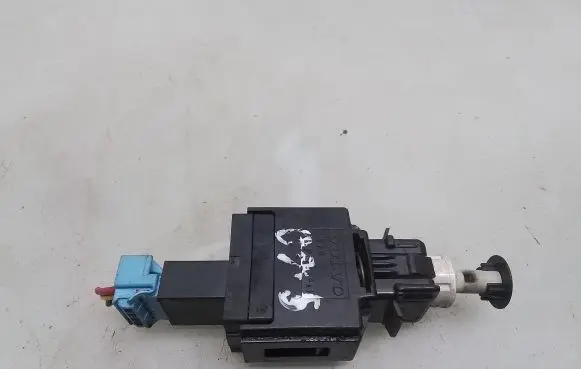 Volvo S60 Brake pedal sensor switch 8622064