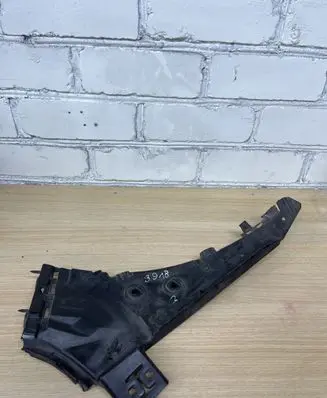 Audi Q7 4L Front bumper mounting bracket 4L0807284