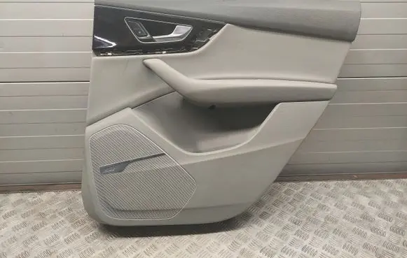 Audi Q7 4M Rear door card panel trim 4M0867318B