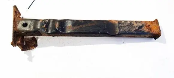 Citroen C4 I Front bumper mounting bracket 