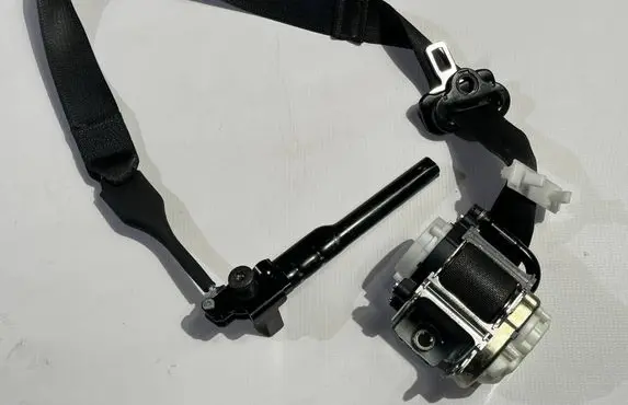 Dodge RAM Front seatbelt 5ZN17TX7AC