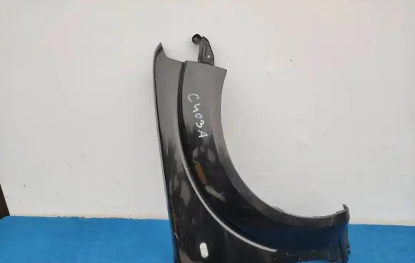 Nissan Navara D40 Fender 63100-JR330