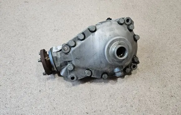 BMW 4 F32 F33 Front differential 7648879
