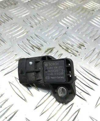 Opel Insignia A Air pressure sensor 0281006077 55568175