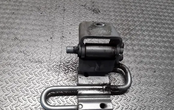 Audi A3 S3 8L Rear door lower hinge 4B0833411E