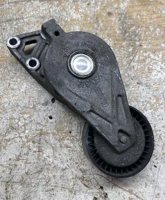 Fiat Ulysse Generator/alternator belt tensioner 950372
