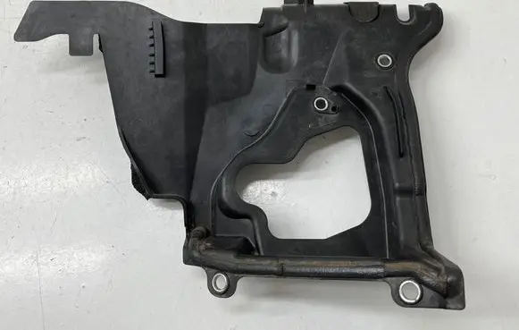 Other engine bay part