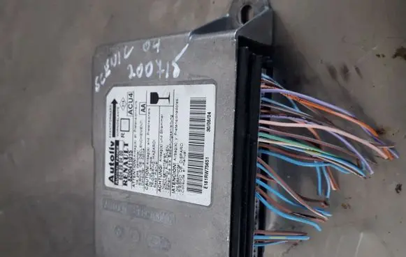 Renault Scenic II - Grand scenic II Airbag control unit/module