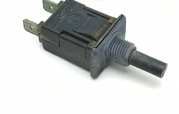 Mercedes-Benz S W116 Front door sensor coupe 0008213252