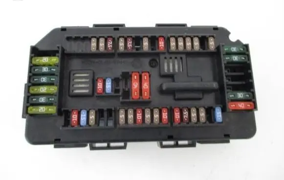 BMW 1 F20 F21 Fuse box set 933787901 6114V7 10122013