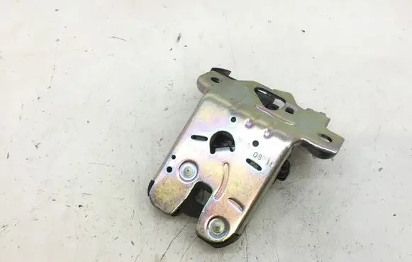 Volkswagen PASSAT B8 Loading door lock 3G0827503C