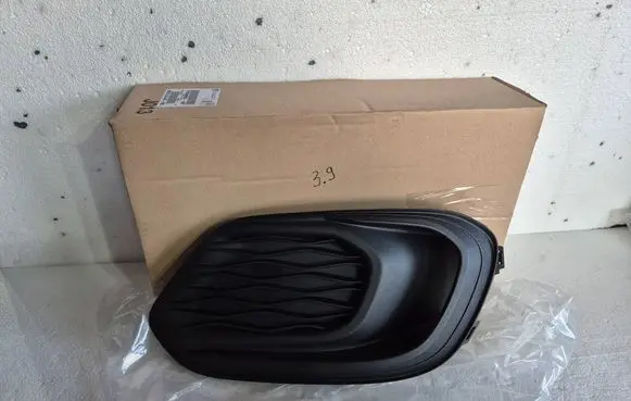 Fiat Tipo Front bumper lower grill 735633846 735660953 6GE91LXHAA
