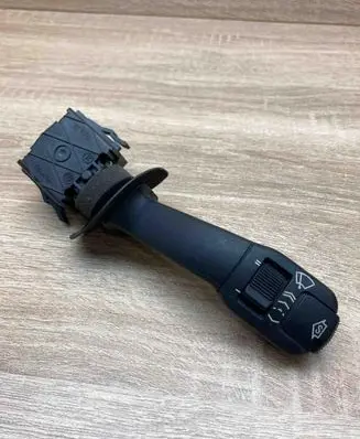 BMW 5 E39 Wiper control stalk 8352171