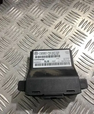 Skoda Octavia Mk2 (1Z) Gateway control module 7N0907530 1K0907951