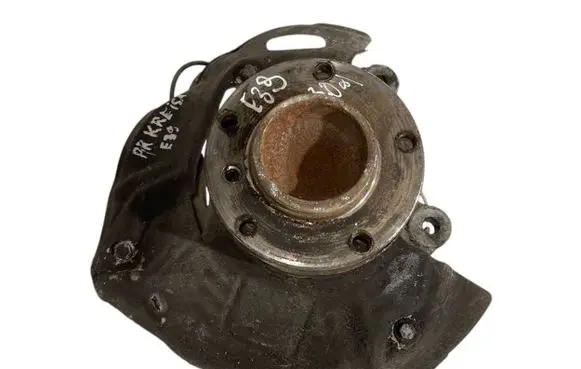 BMW 5 E39 Front wheel hub spindle knuckle 1092853 31211092853