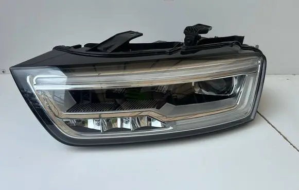 Audi Q3 8U Headlight/headlamp 8U0941033