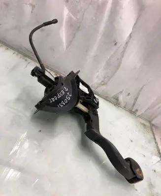 Peugeot Expert Clutch pedal 9817949480