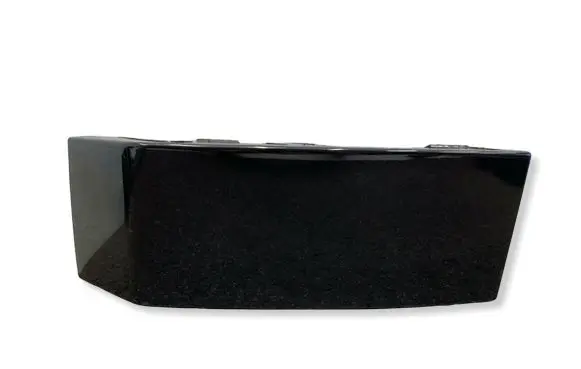 Volvo XC90 Rear/tail light trim molding 8620819