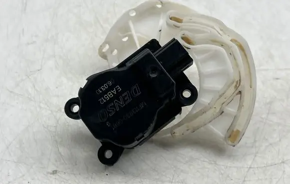 Jaguar XF X250 Air flap motor/actuator MF1139300681 EAB512 060310