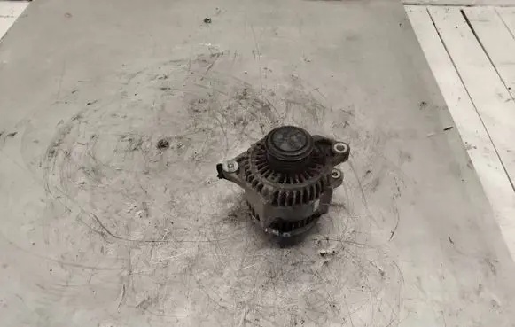 Toyota Yaris Verso Generator/alternator 2706023040 1022112780