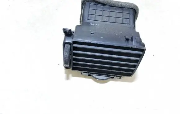 KIA Cerato Dash center air vent grill