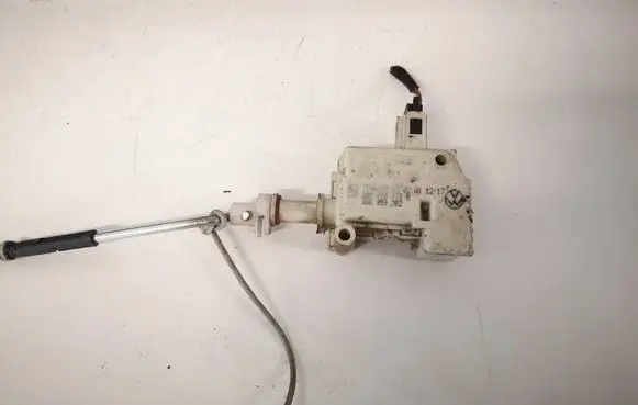 Volkswagen PASSAT B5.5 Central locking motor 3B0959782