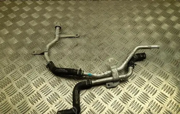 Volkswagen Touareg III Engine coolant pipe/hose 4M0121485CM