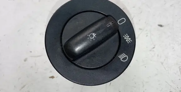 BMW 5 E39 Light switch 8363683
