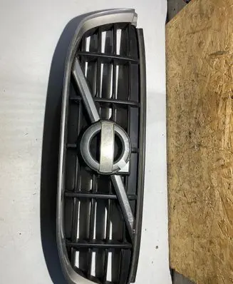 Volvo XC60 Front bumper upper radiator grill 31290999